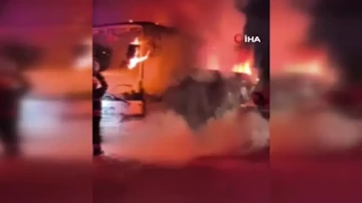 Maraşboğzı'nda yolcu otobüsü alevlere teslim oldu